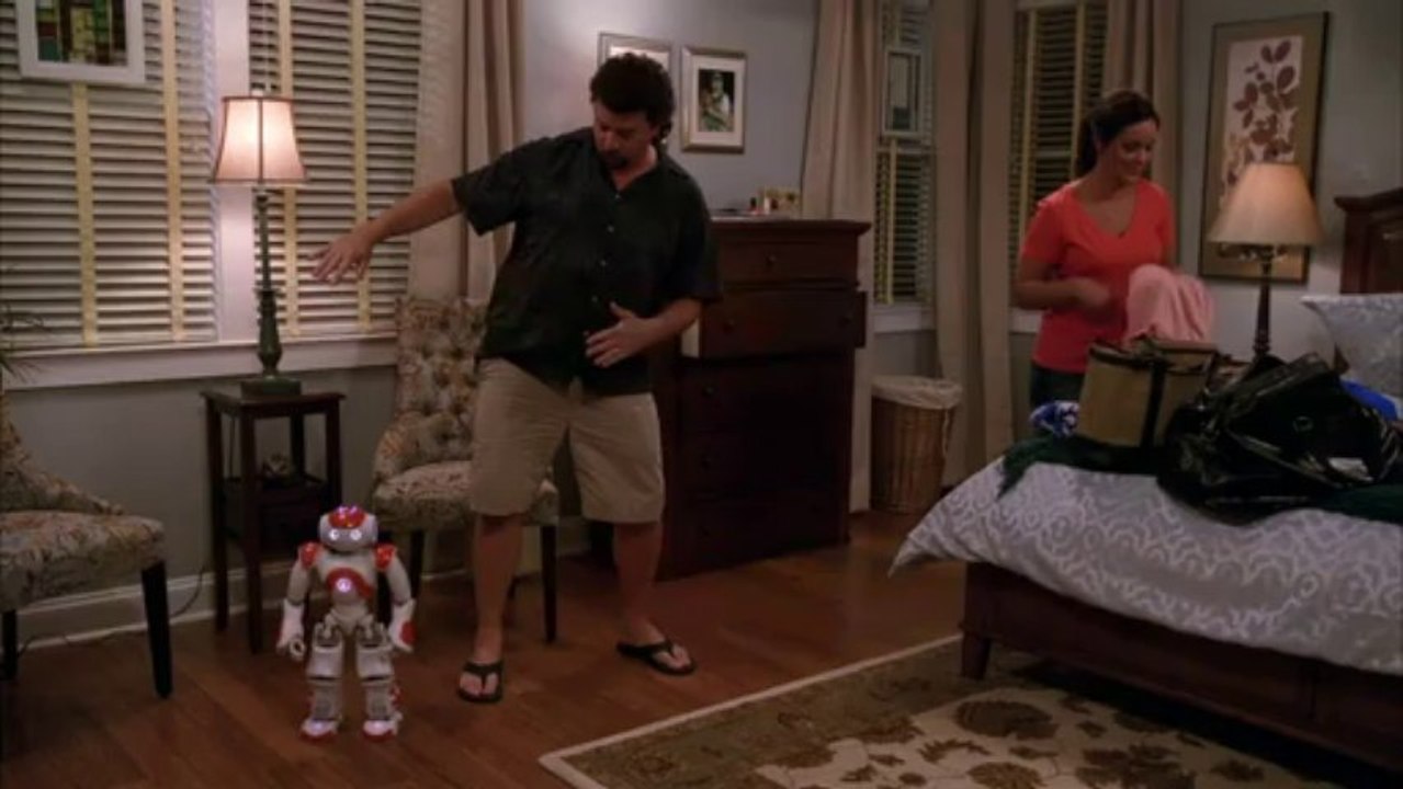 Eastbound and Down Season 4: Episode #3 Clip "Dancing Robot" (HBO)