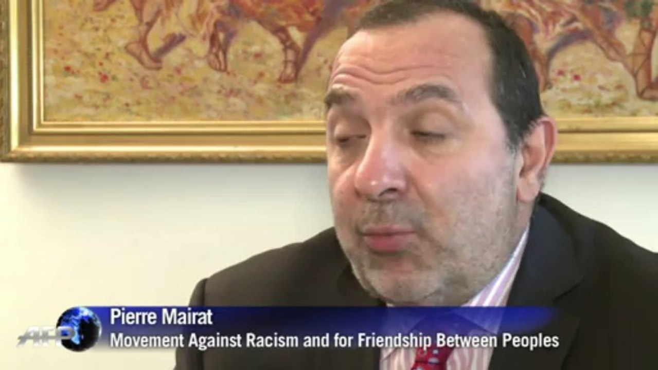 French activists sue minister over 'racist' Roma remarks