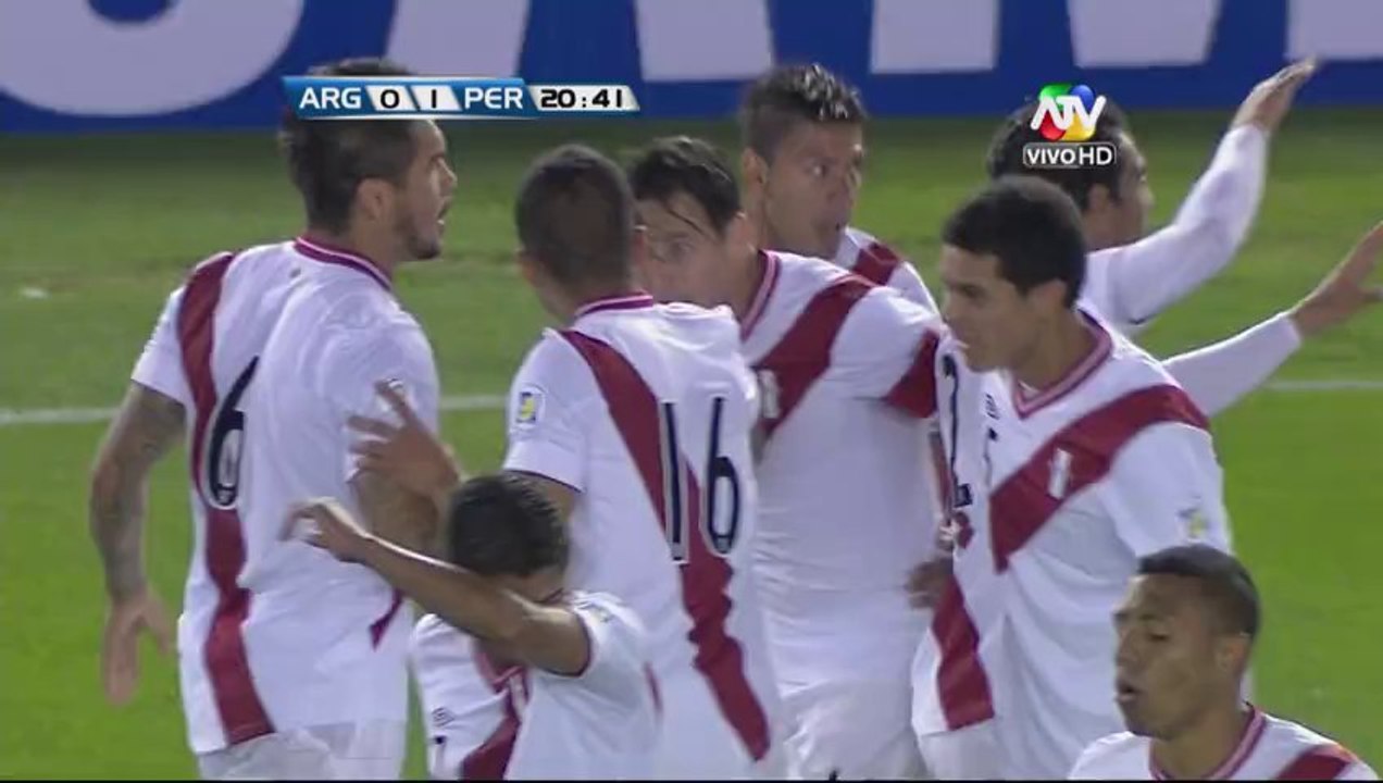ARG0PER1 Claudio Pizarro