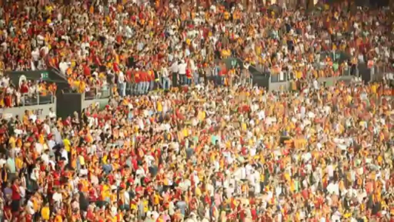 Galatasaray - Trabzonspor " Sarı Kırmızı Şampiyon Cimbom ! "