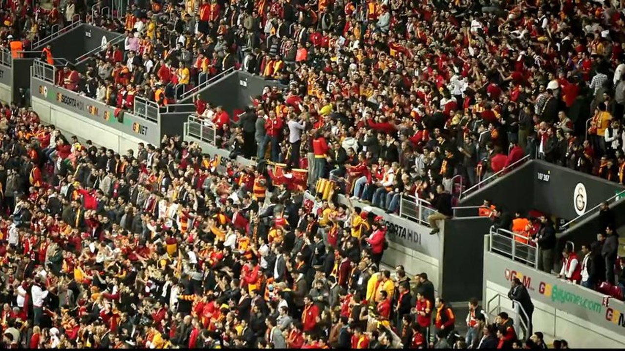 Galatasaray - Gaziantepspor " Cimbombomum Sen Çok Yaşa! "