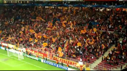 Galatasaray - CFR Cluj " Şampiyon Cimbombomum "