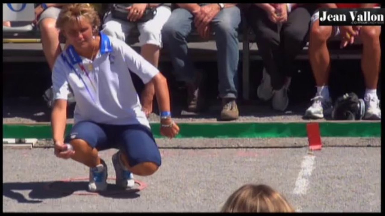 Finale du Mondial de Millau à pétanque triplette féminin Jean Vallon : PAPON vs MARTINEZ