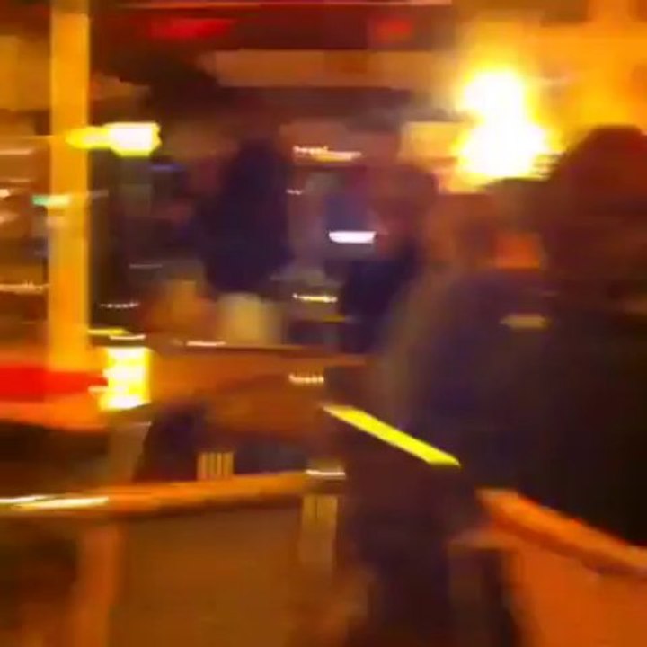 Le Roc Ruelles passe au milieu des terrasses à Fréjus !