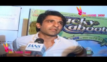 First Look Of Eijaz Khans Lucky Kabootar