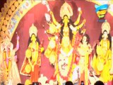 Sushmita Sen Pays a Visit To Durga Maa