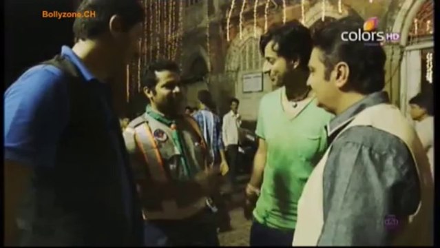 Har Ghar Kuch Kehta Hain 1080p 12th October 2013 Video Watch Online Part2