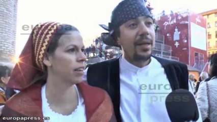 Ofrenda multitudinaria a la Virgen del Pilar