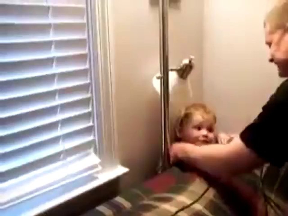 Baby Stuck Behing Couch - Funny Videos at Fully :)(: Silly