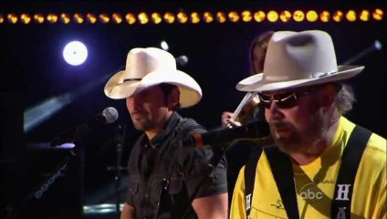 Brad Paisley - Hank Williams Jr - I'm Gonna Get Drunk And Sing hd hq