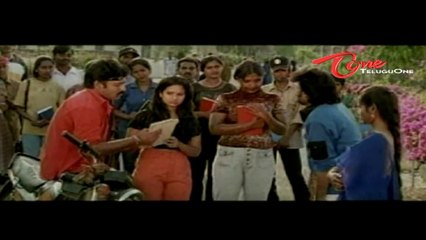 Comedy Scene | College Guys Teasing Girls