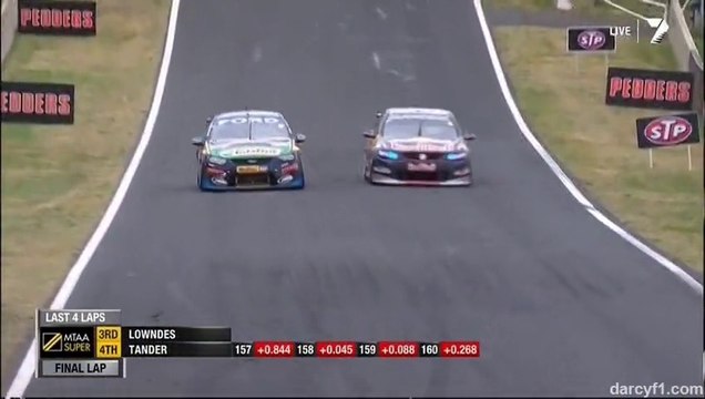 V8 Supercars Bathurst 2013 Great Battle Final Lap Finish