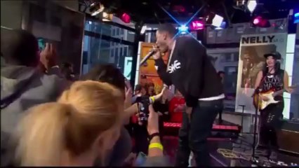 Nelly - Hot In Herre  ( Live )