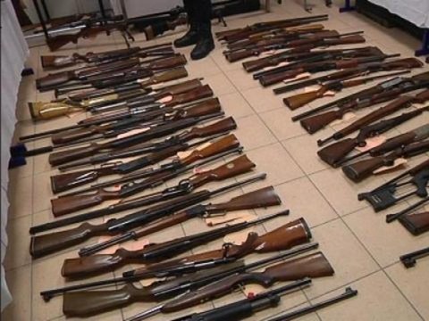 Alpes-Maritimes: un arsenal retrouvé chez un sexagénaire - 13/10