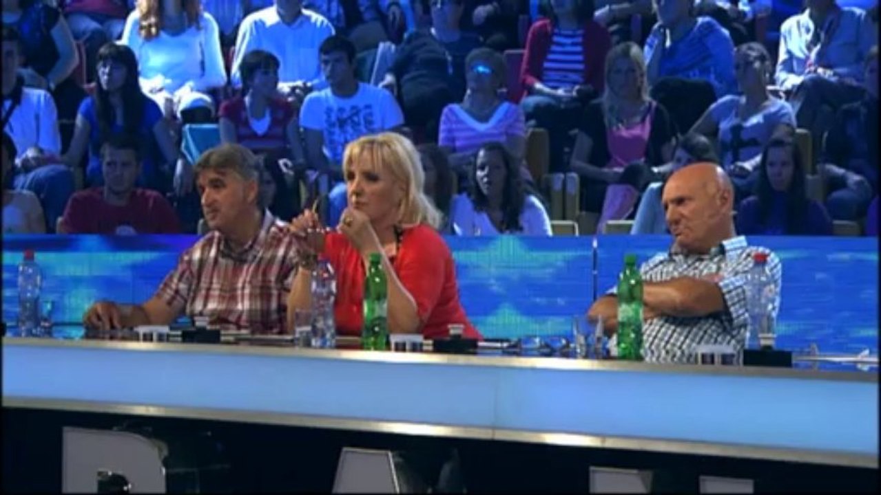 Jasmin Hasic - Imam ljubav, ali kome da je dam (Live) - ZG 13.10.2013 EM 1. HD