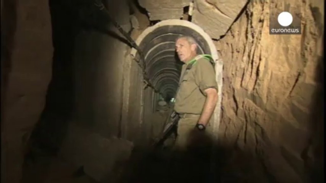 Tsahal dévoile les images d'un tunnel entre Gaza et Israël