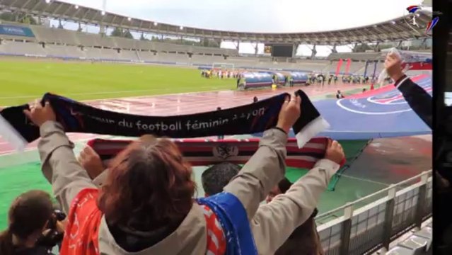 Ambiance PSG/OL avec les OL Ang'elles, supporters de l'Olympique Lyonnais (29/09/2013)