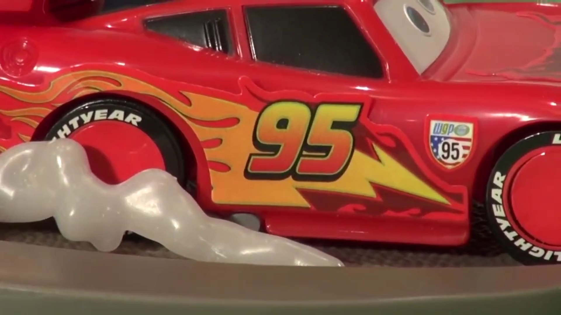 Pixar Cars2 Lightning McQueen Klip Kitz Toy Car Assembly - video Dailymotion