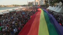 Hundreds of thousands celebrate Rio's 18th Gay Pride
