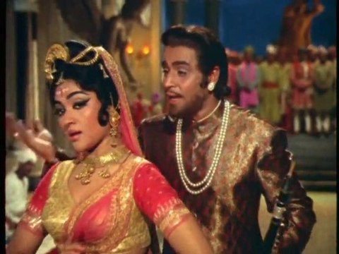 Kaise Samjhaoon Badi Nasamajh Ho - Rajendra Kumar & Vyjayanthimala - Suraj