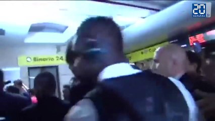 Mario Balotelli s'en prend à un cameraman