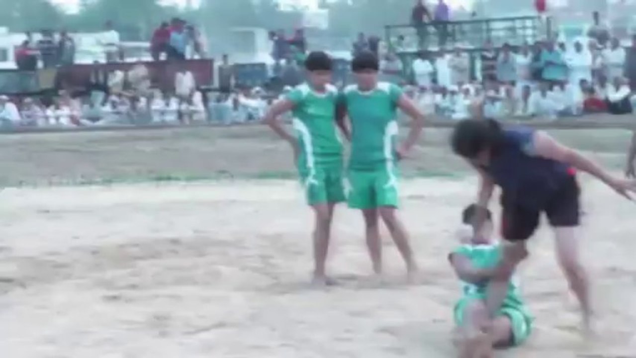 02 Catcher Best Catch - FreeStyle Girls Kabaddi Tournament 2013 Match 14