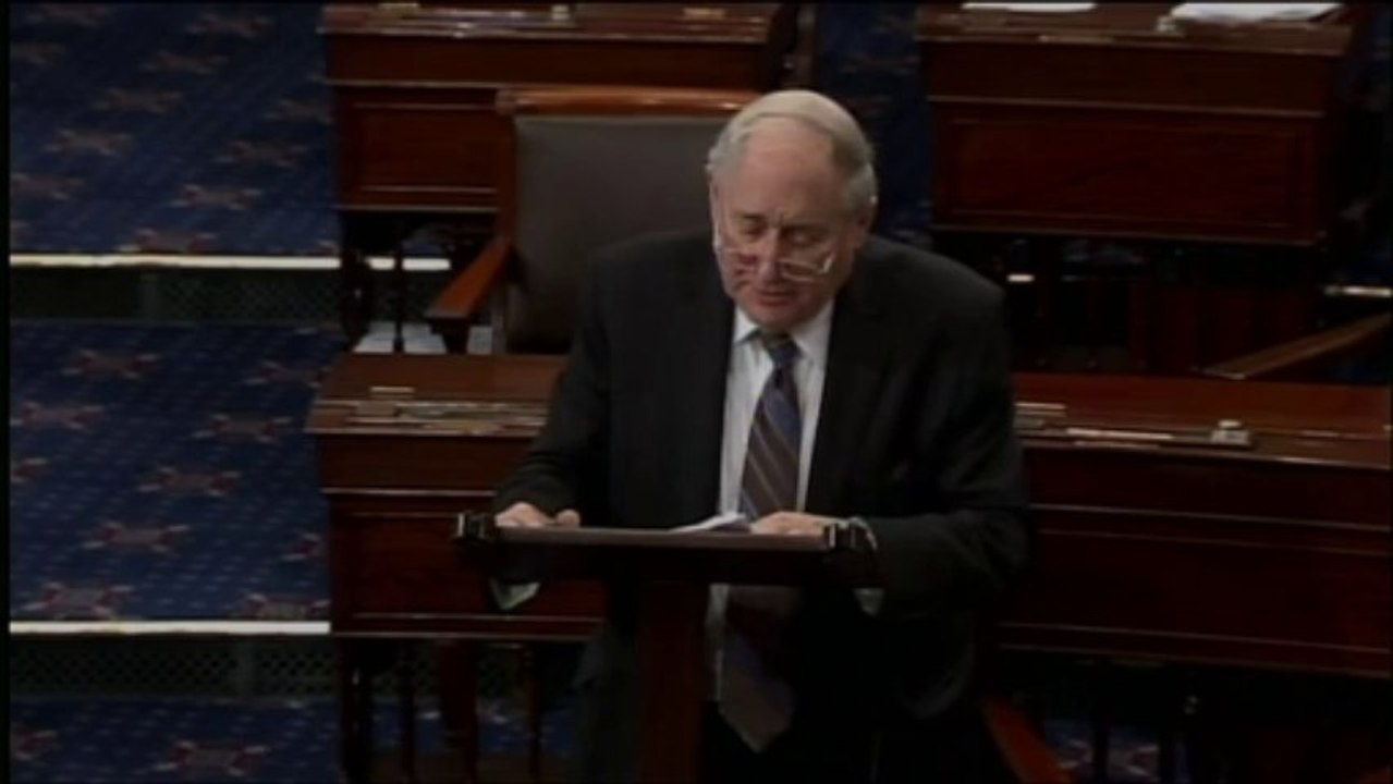 US grapples with budget impasse under default cloud