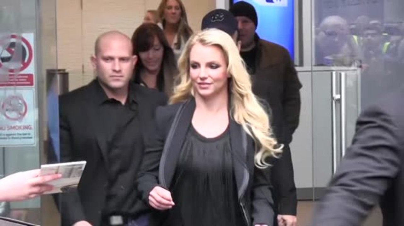 Britney Spears Cuts a Stylish Figure in London