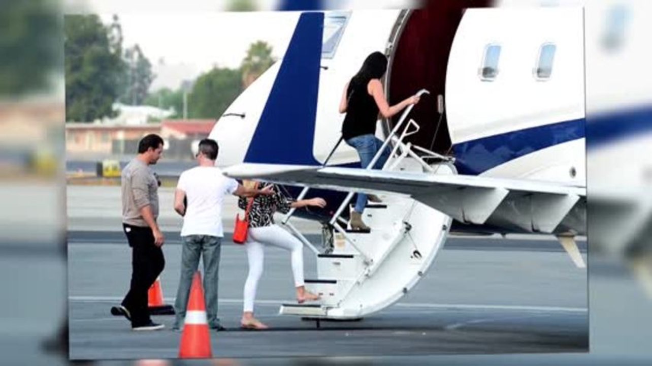 Simon Cowell and Lauren Silverman Jet Out of Los Angeles