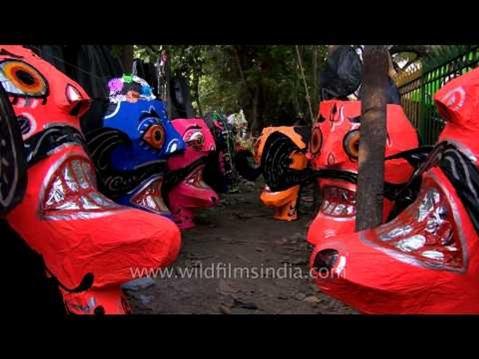 Multicolored effigies of Lankapati Ravan on display : at Delhi