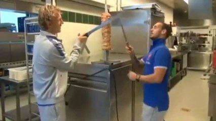 Sneijder ve Kuyt Döner Ustası Oldu