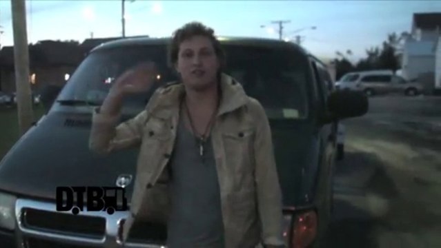 Move Out West - BUS INVADERS Ep. 443