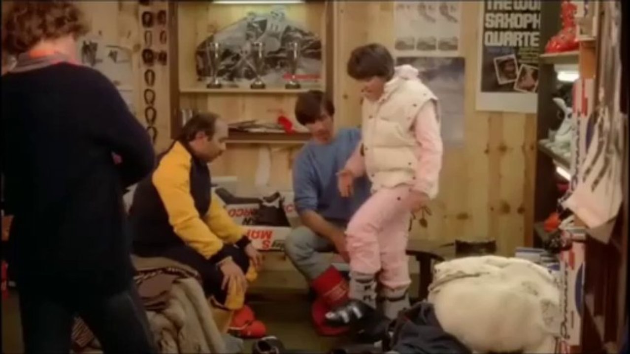 Essayage chaussure de ski version " les bronzés font du ski " de Patrice leconte   1979 Studio Canal - Vidéo Dailymotion