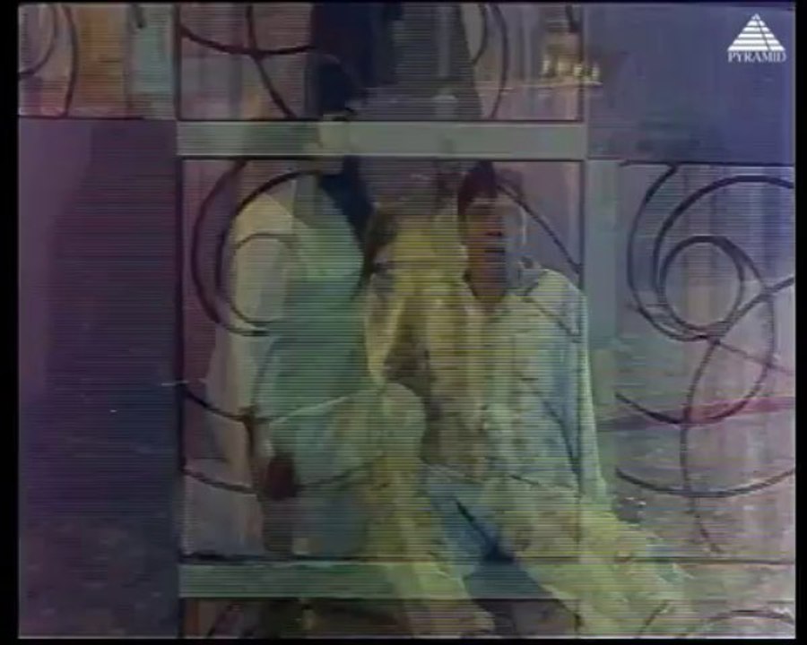 Thenaatramkaraiyinil - Utharavindri Ulle Vaa (1971)