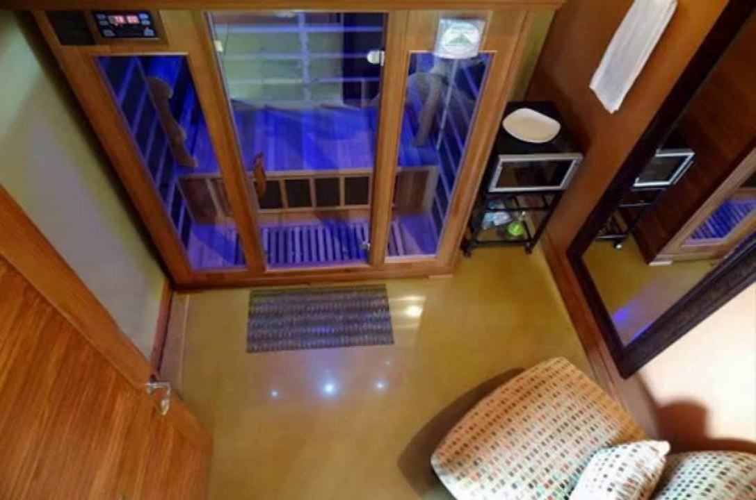 Evolution Health - High quality infrared saunas & yoga headstand