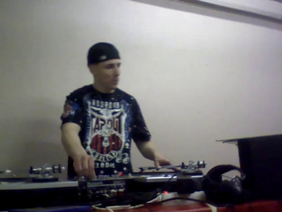 au bloc dj jay réta avec dj markut-2 avec l'équipe de dj enoks prod séssion  underground