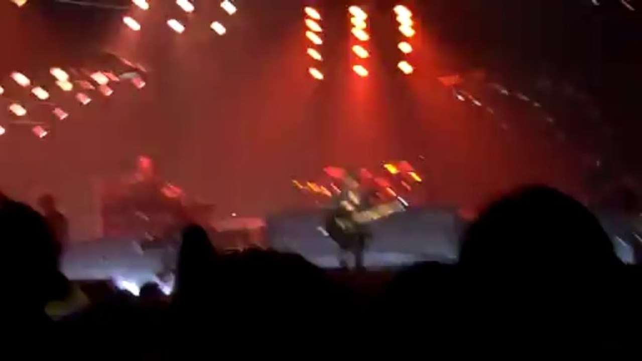 INDOCHINE BCT2 Amnéville 10/13 *Little Dolls*