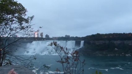 Niagara falls - vue côté Canadien