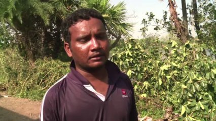 Inde: les déplacés du cyclone retrouvent leurs maisons dévastées