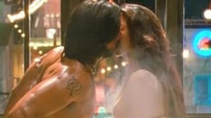 Ranveer Claims His Kiss With Deepika To Be The Best Kiss Ever !