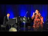 Konser-Denise King, Oliver Hutman