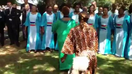 Afrique du sud : une chanson pour Hollande