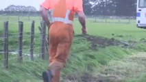 Strong Winds Cause Bus Crash In New Zealand