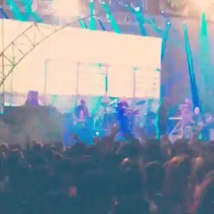 Segura esse show, da pra ver a gente no vídeo !!