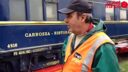 Arrivée d'une voiture de l'Orient-Express - Chemin de fer de la Vendée