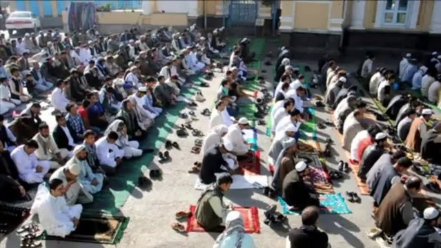 Afghan Muslims pray for Eid al-Adha, prepare for feast