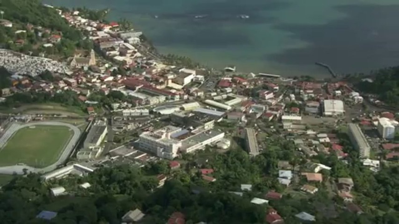 Trinité - Bourg de Trinité et collège