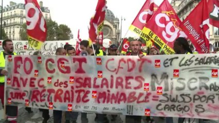 Retraites: le projet de loi voté, contestation dans la rue