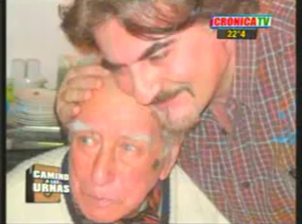 CARLOS OVIEDO en Crónica 20131015