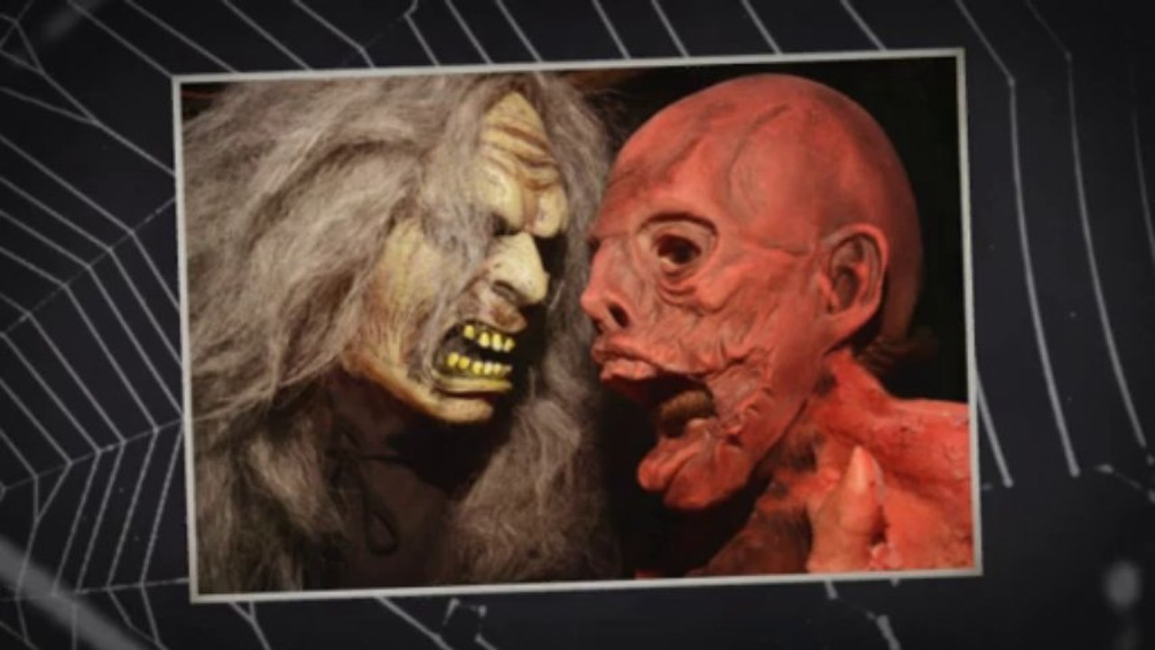 halloween houses & haunted houses